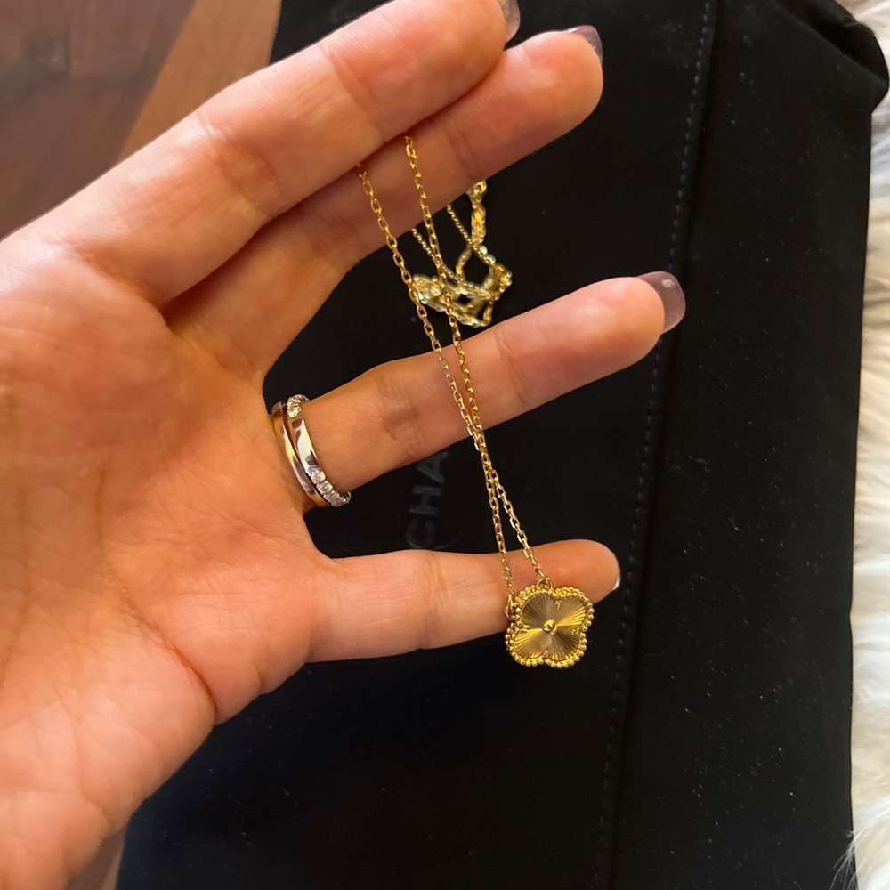 Clover Necklace